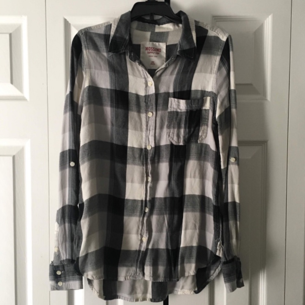 MOSSIMO Plaid Button-up Long Sleeve